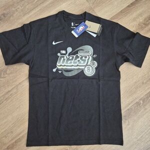 NWT Brooklyn Nets X Nike Graphic Short Sleeve Tee Small